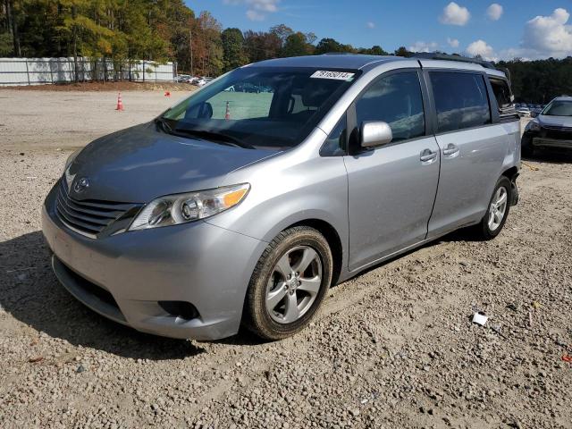 Photo 1 from auction – 2017 TOYOTA SIENNA LE with VIN 5TDKZ3DC0HS827090