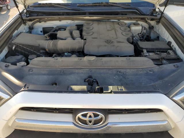 Фото 12 с аукциона – 2015 TOYOTA 4RUNNER SR с VIN JTEBU5JR5F5223603