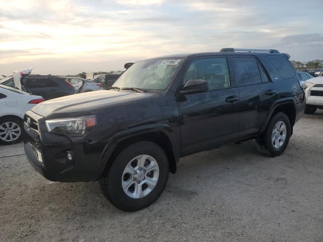 TOYOTA 4RUNNER SR 2024 with VIN JTEEU5JR0R5309533 - Photo from auction