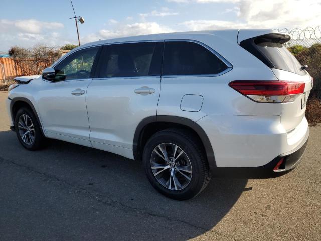 Photo 2 from auction – 2018 TOYOTA HIGHLANDER with VIN 5TDZZRFHXJS267188