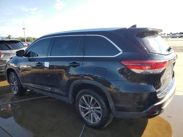 Photo 2 from auction – 2019 TOYOTA HIGHLANDER with VIN 5TDKZRFH5KS569975