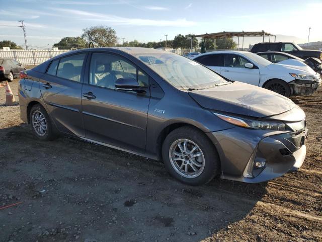 Photo 4 from auction – 2017 TOYOTA PRIUS PRIM with VIN JTDKARFP2H3060242