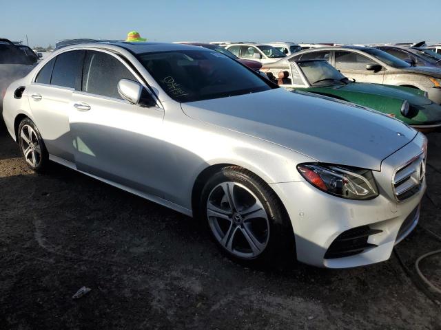 Photo 4 from auction – 2018 MERCEDES-BENZ E 300 with VIN WDDZF4JB2JA469752