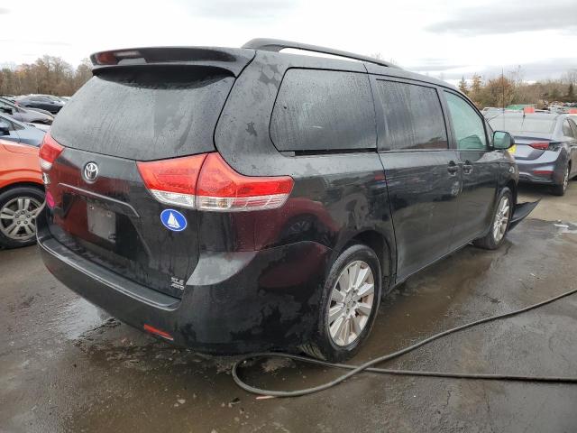 Photo 3 from auction – 2012 TOYOTA SIENNA XLE with VIN 5TDDK3DC0CS045720