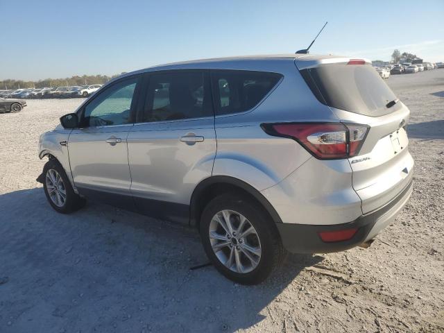 Photo 2 from auction – 2017 FORD ESCAPE SE with VIN 1FMCU9GD2HUC77330