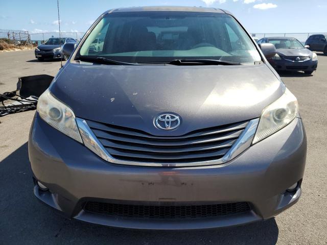 Photo 5 from auction – 2012 TOYOTA SIENNA XLE with VIN 5TDYK3DC2CS183373