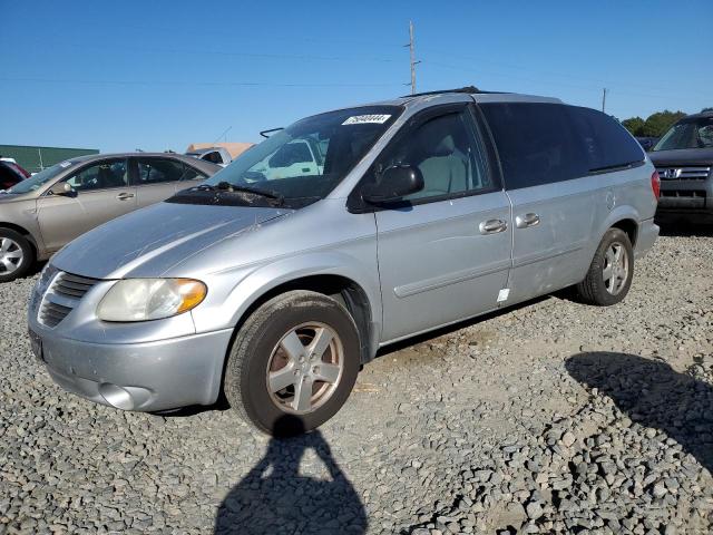 DODGE GRAND CARA 2006 with VIN 2D8GP44L16R869972 - Photo from auction
