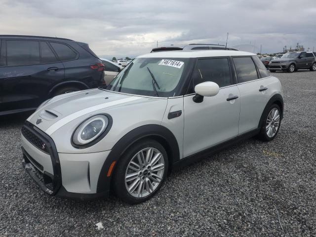 MINI COOPER S 2023 with VIN WMW53DK03P2T16781 - Photo from auction
