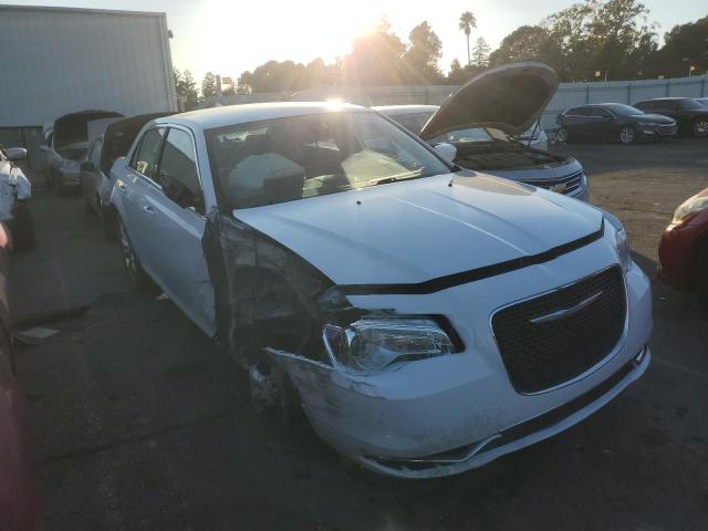 Photo 4 from auction – 2018 CHRYSLER 300 TOURIN with VIN 2C3CCARG8JH218442