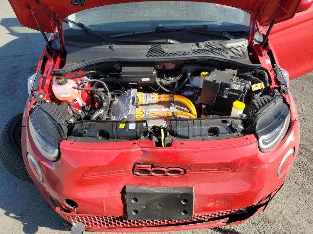Photo 11 from auction – 2024 FIAT 500 E RED with VIN ZFAFFAA4XRX205823