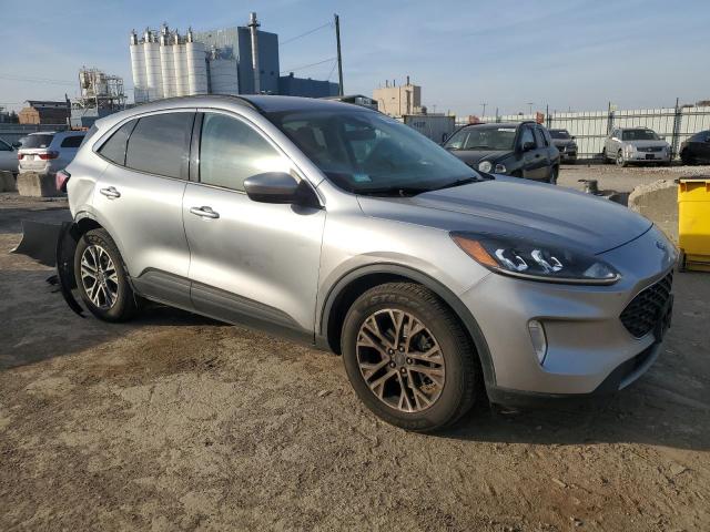 Photo 4 from auction – 2021 FORD ESCAPE SEL with VIN 1FMCU0H65MUA56598