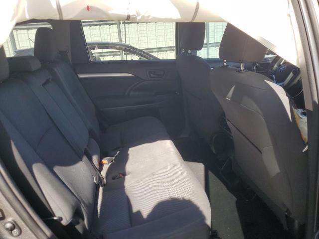 Photo 11 from auction – 2017 TOYOTA HIGHLANDER with VIN 5TDZARFH8HS024240
