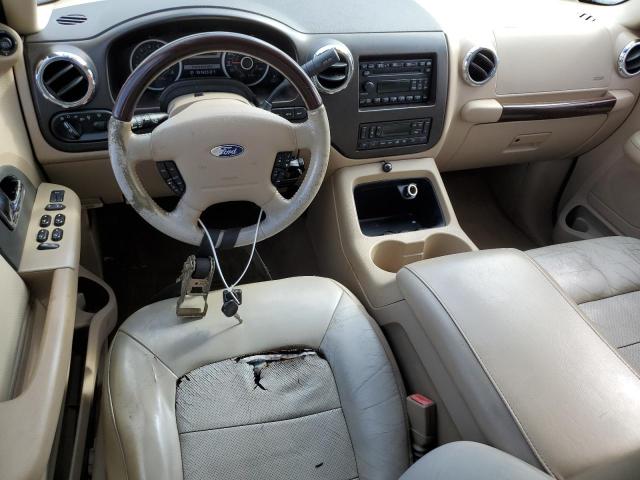 Photo 8 from auction – 2005 FORD EXPEDITION with VIN 1FMPU19575LA44487