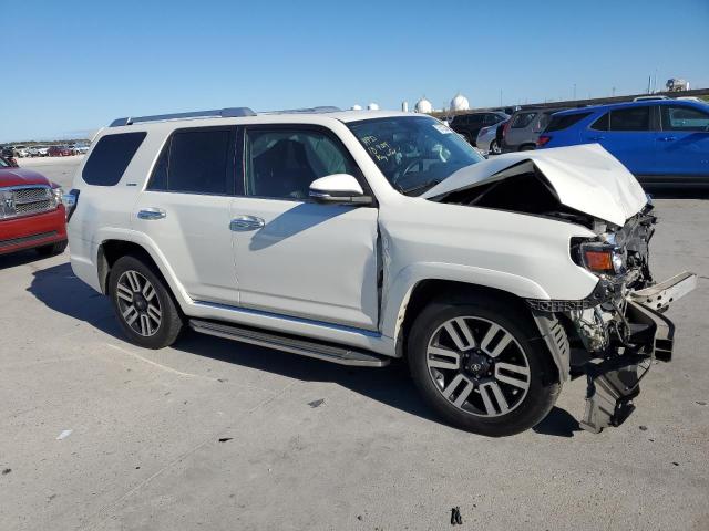 Photo 4 from auction – 2018 TOYOTA 4RUNNER SR with VIN JTEZU5JR8J5188272