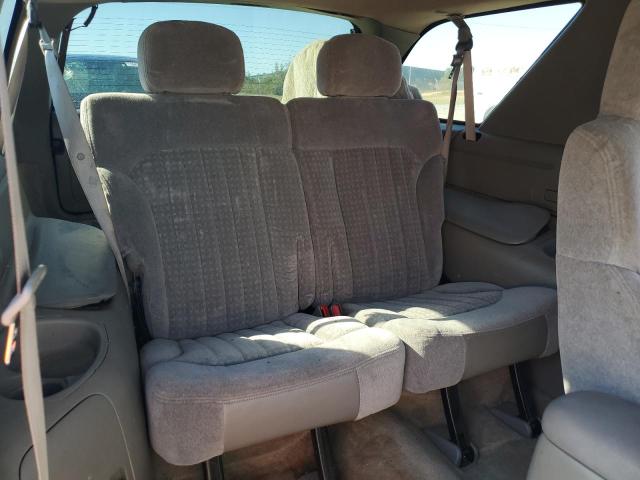 Photo 10 from auction – 2000 CHEVROLET BLAZER with VIN 1GNCS18W0YK207971