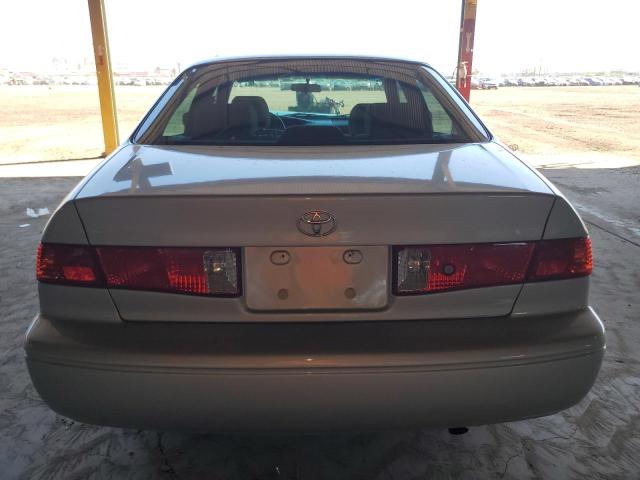 Photo 6 from auction – 2001 TOYOTA CAMRY LE with VIN 4T1BF22K41U967251