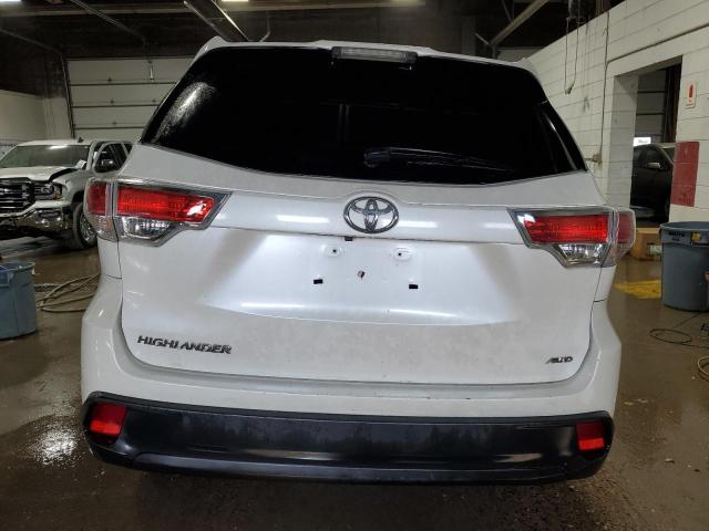 Photo 6 from auction – 2016 TOYOTA HIGHLANDER with VIN 5TDBKRFH3GS322854