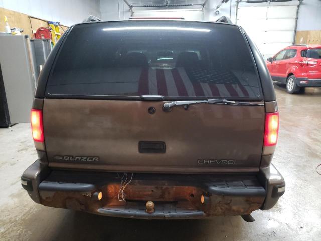 Photo 6 from auction – 1998 CHEVROLET BLAZER with VIN 1GNDT13W5W2275852