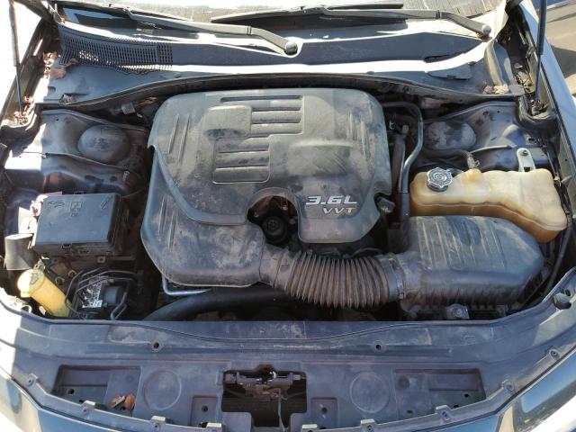 Photo 11 from auction – 2015 CHRYSLER 300C with VIN 2C3CCAEG4FH859326