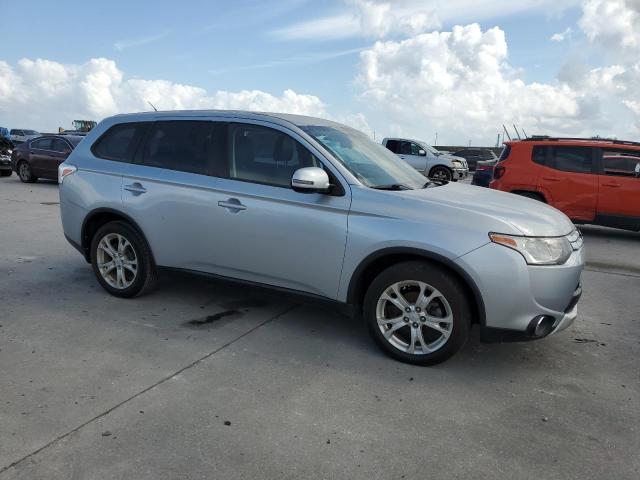 Photo 4 from auction – 2015 MITSUBISHI OUTLANDER with VIN JA4AD3A3XFZ001268