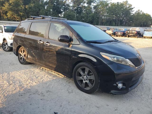 Photo 4 from auction – 2017 TOYOTA SIENNA SE with VIN 5TDXZ3DC2HS827193