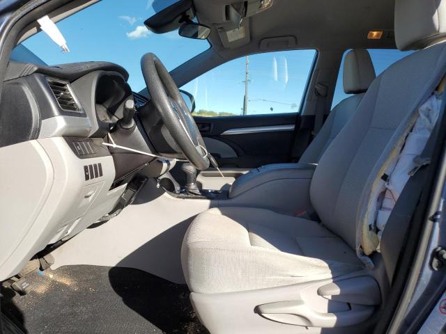 Снимка 7 от търг – 2018 TOYOTA HIGHLANDER с VIN 5TDBZRFH6JS838712