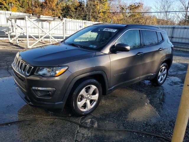 JEEP COMPASS LA 2019 with VIN 3C4NJCBB9KT815127 - Photo from auction