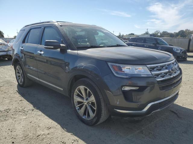Photo 4 from auction – 2018 FORD EXPLORER L with VIN 1FM5K7F82JGA37822