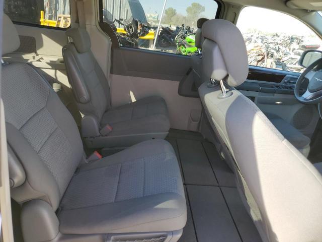 Photo 11 from auction – 2010 CHRYSLER TOWN & COU with VIN 2A4RR5D11AR450755
