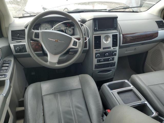 Photo 8 from auction – 2010 CHRYSLER TOWN & COU with VIN 2A4RR5D11AR206278