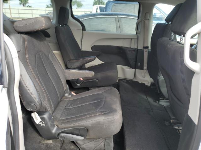 Photo 11 from auction – 2018 CHRYSLER PACIFICA L with VIN 2C4RC1CG8JR158560