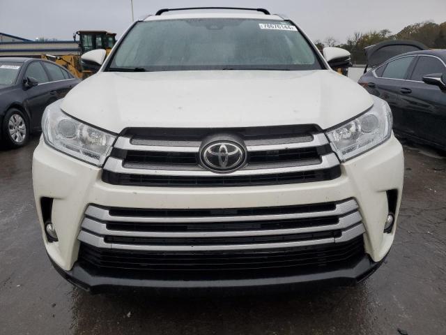 Photo 5 from auction – 2017 TOYOTA HIGHLANDER with VIN 5TDKZRFH1HS507790