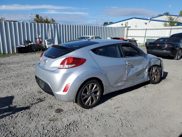 Photo 3 from auction – 2017 HYUNDAI VELOSTER with VIN KMHTC6AD9HU315095
