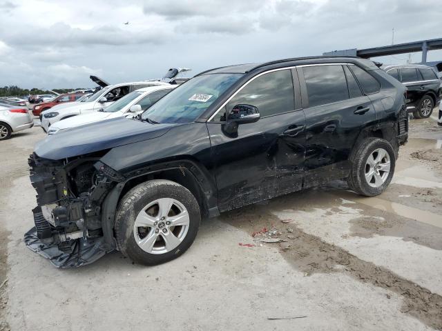 TOYOTA RAV4 XLE 2019 with VIN JTMW1RFV2KD012662 - Photo from auction