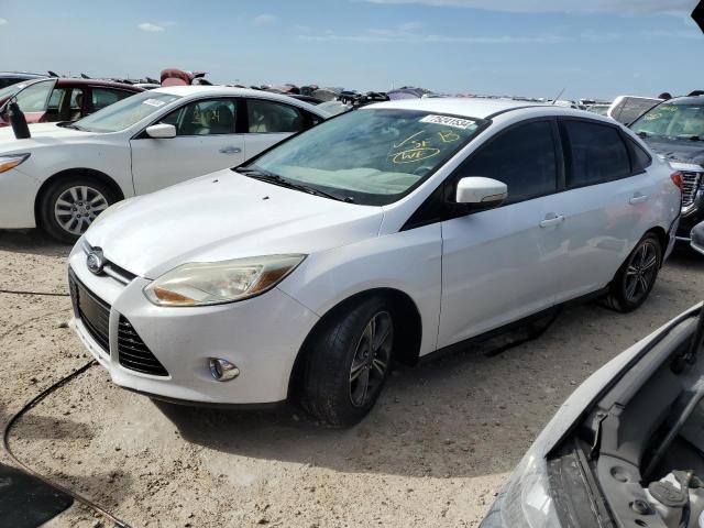 FORD FOCUS SE 2014 with VIN 1FADP3F22EL448128 - Photo from auction