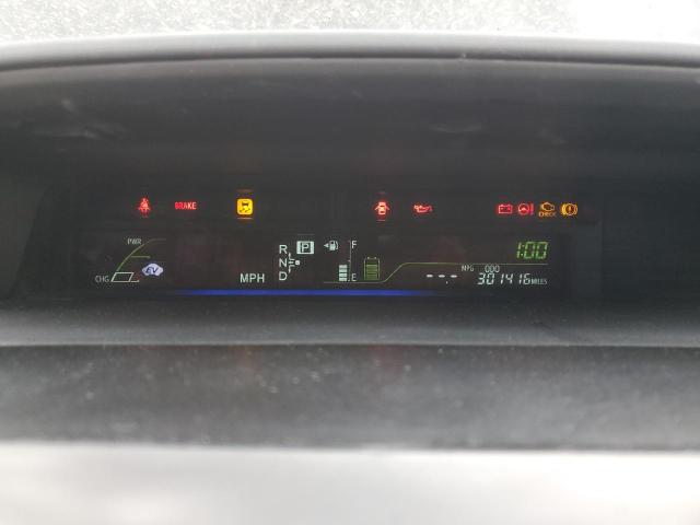 Photo 9 from auction – 2013 TOYOTA PRIUS V with VIN JTDZN3EU1D3247750