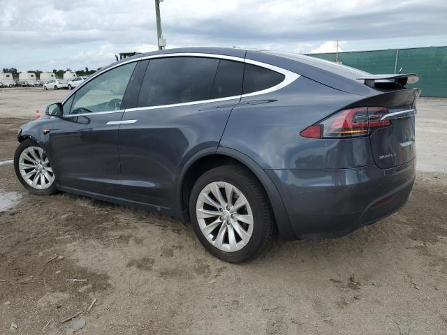 Photo 2 from auction – 2017 TESLA MODEL X with VIN 5YJXCDE23HF037919