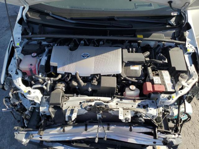 Photo 11 from auction – 2017 TOYOTA PRIUS PRIM with VIN JTDKARFP7H3059412