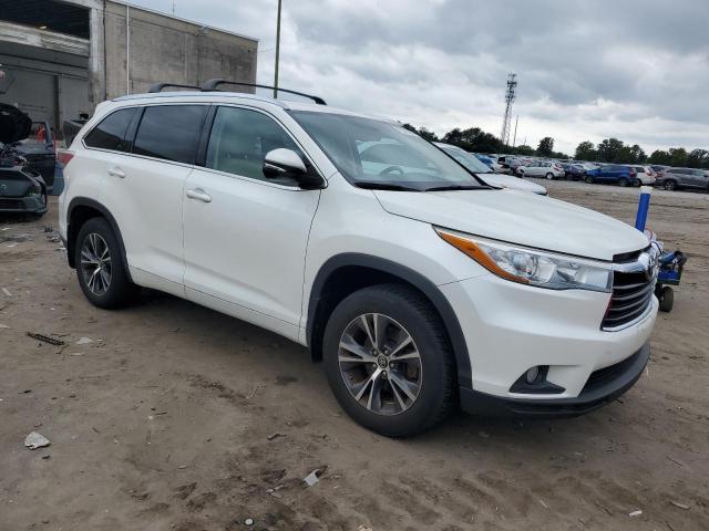 Photo 4 from auction – 2016 TOYOTA HIGHLANDER with VIN 5TDJKRFH9GS310249