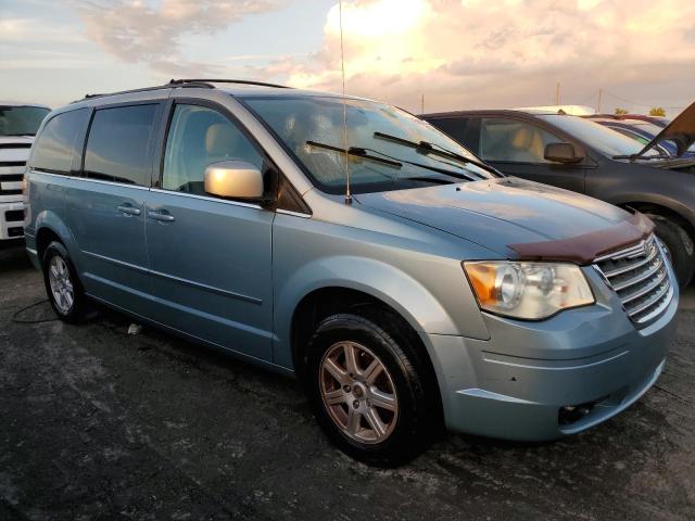 Photo 4 from auction – 2010 CHRYSLER TOWN & COU with VIN 2A4RR5D18AR241464
