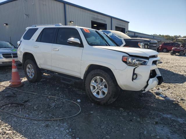 Photo 4 from auction – 2018 TOYOTA 4RUNNER SR with VIN JTEBU5JR8J5568066
