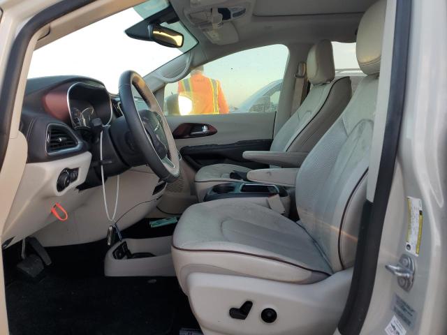 Photo 7 from auction – 2017 CHRYSLER PACIFICA L with VIN 2C4RC1GG5HR665730