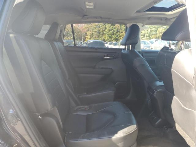 Photo 11 from auction – 2023 TOYOTA HIGHLANDER with VIN 5TDKBRCH4PS132694