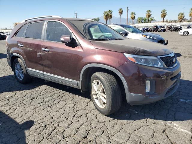 Photo 4 from auction – 2015 KIA SORENTO LX with VIN 5XYKT4A69FG628796