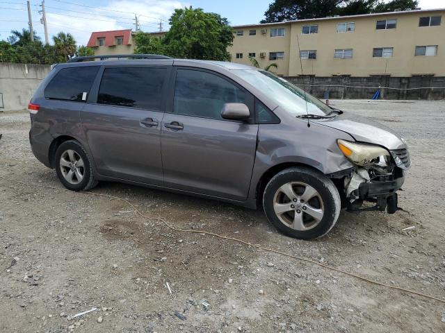 Photo 4 from auction – 2014 TOYOTA SIENNA LE with VIN 5TDKK3DC0ES494552