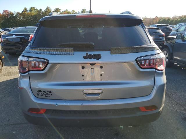 Photo 6 from auction – 2019 JEEP COMPASS LA with VIN 3C4NJDBBXKT661839