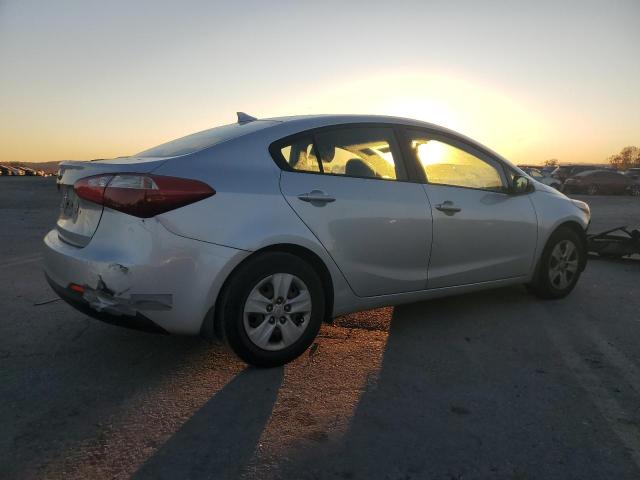 Photo 3 from auction – 2015 KIA FORTE LX with VIN KNAFK4A66F5394062