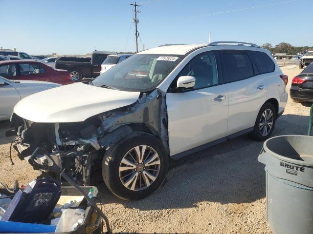 NISSAN PATHFINDER 2017 with VIN 5N1DR2MN1HC626929 - Photo from auction