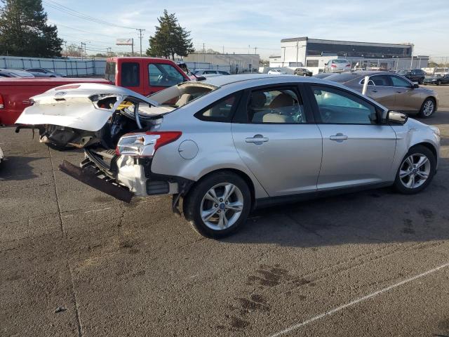 Foto 3 de la subasta – 2013 FORD FOCUS SE con VIN 1FADP3F24DL245935