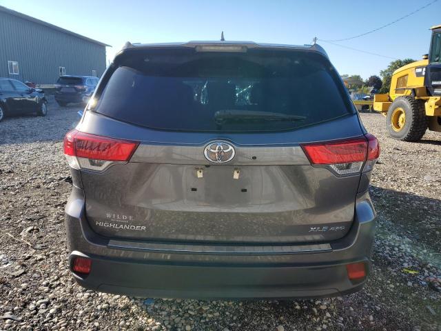 Photo 6 from auction – 2018 TOYOTA HIGHLANDER with VIN 5TDJZRFH5JS897245